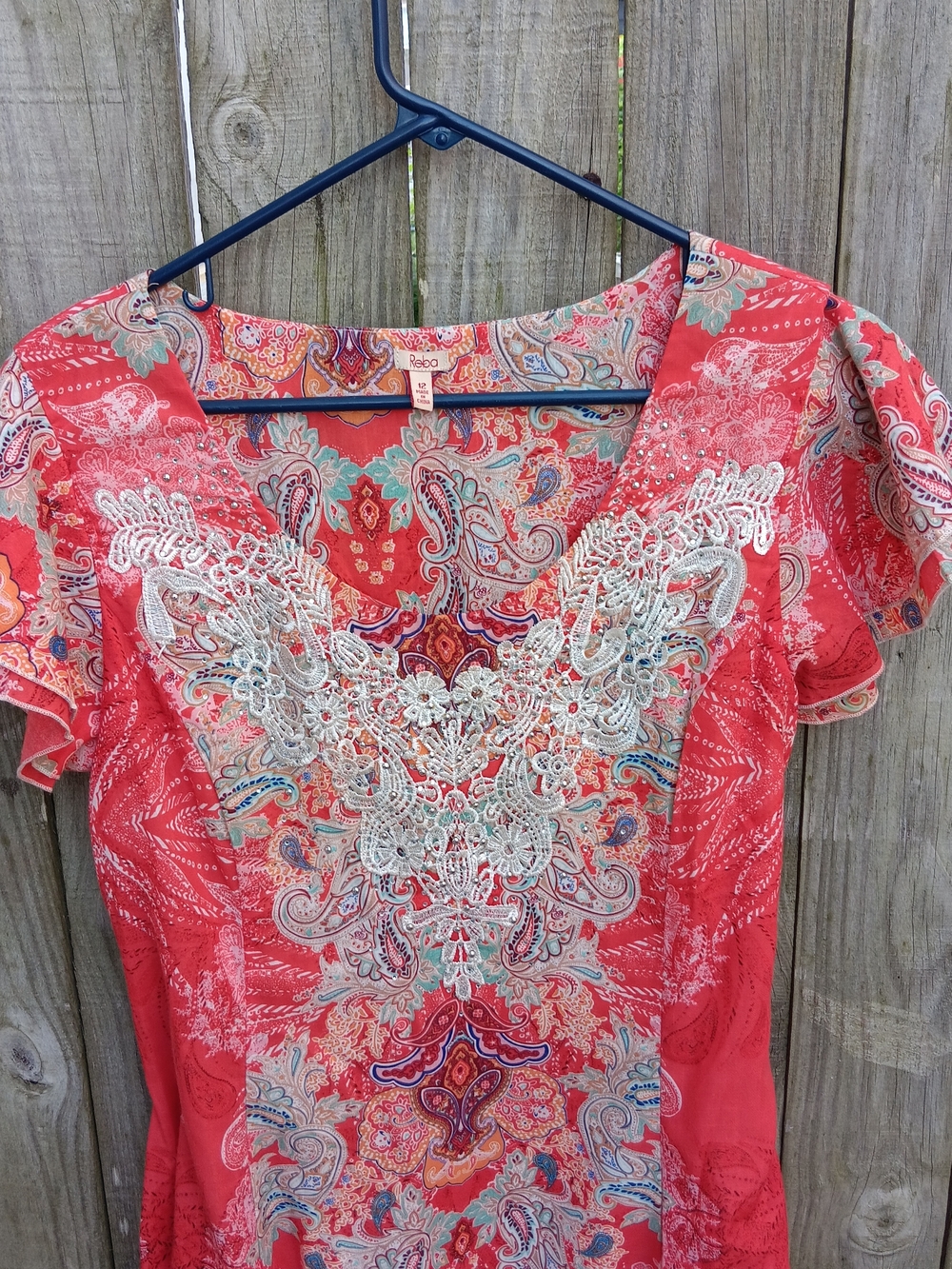 Reba 🎂 Coral Lace-Detail Maxi Dress - Picture 3 of 13